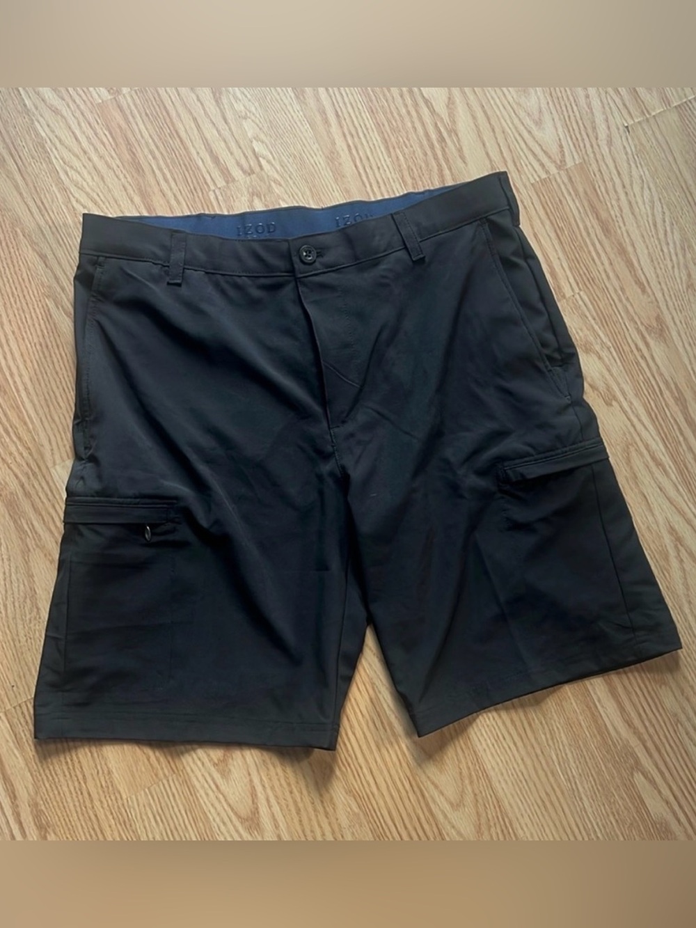 IZOD Men's Black Performance Golf Cargo Shorts Size 34